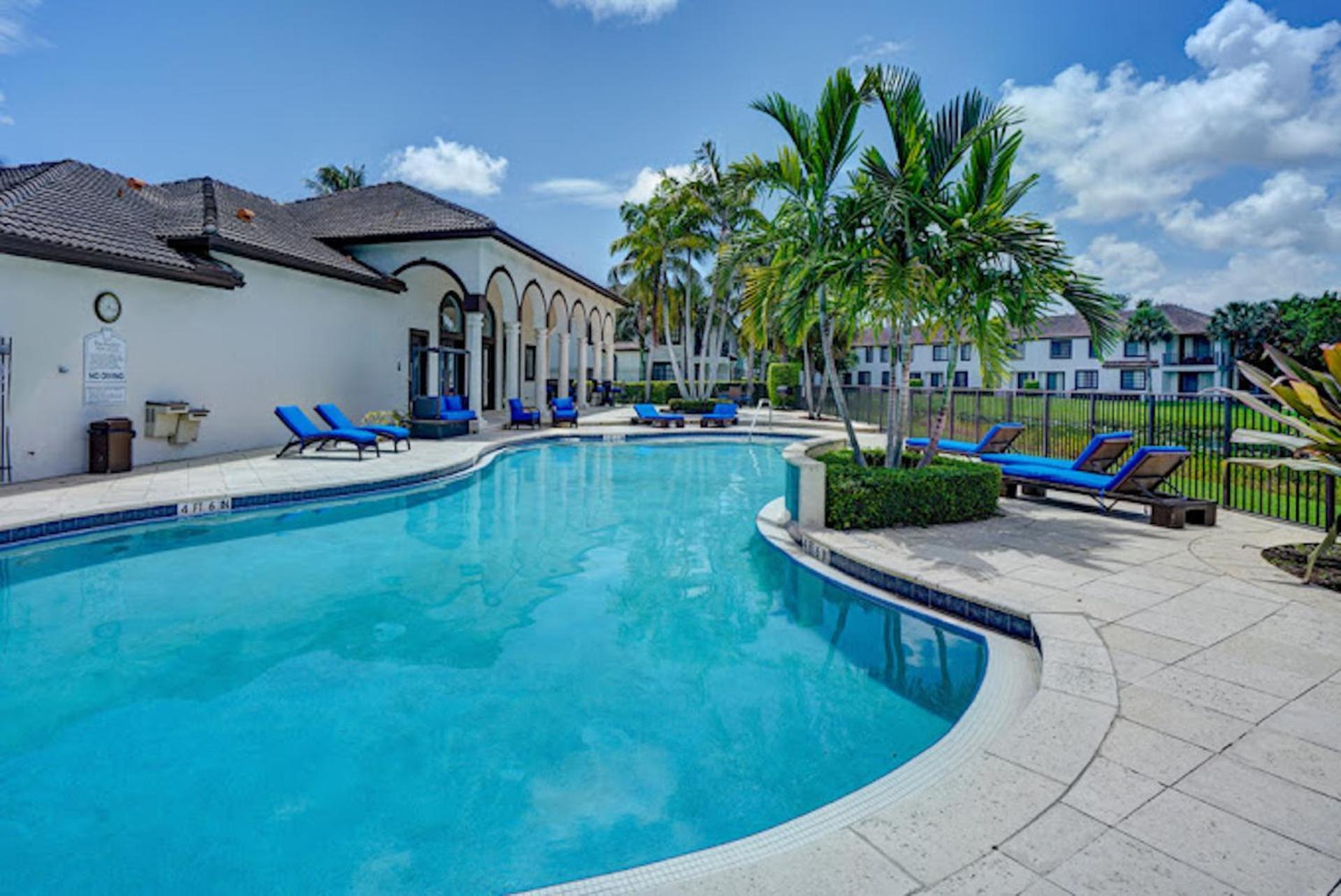 Newly Renovated Townhome With King Bed Delray Beach Exterior foto